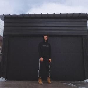 Meet your Posher, Theo